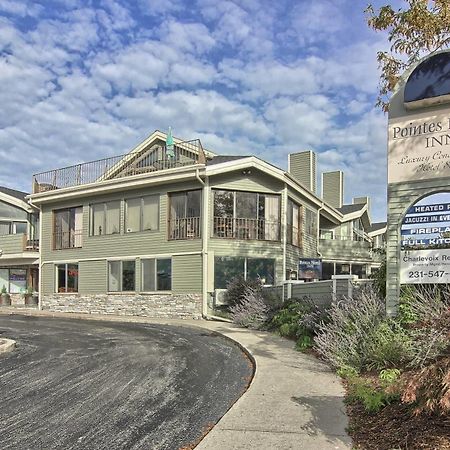 Pointes North Inn 샤를부아 외부 사진